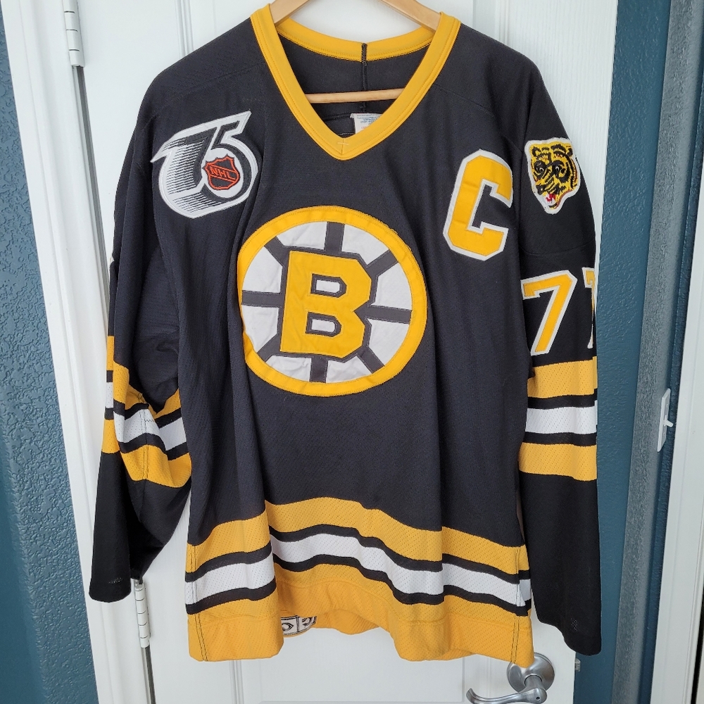 Bruins Ray Bourque jersey